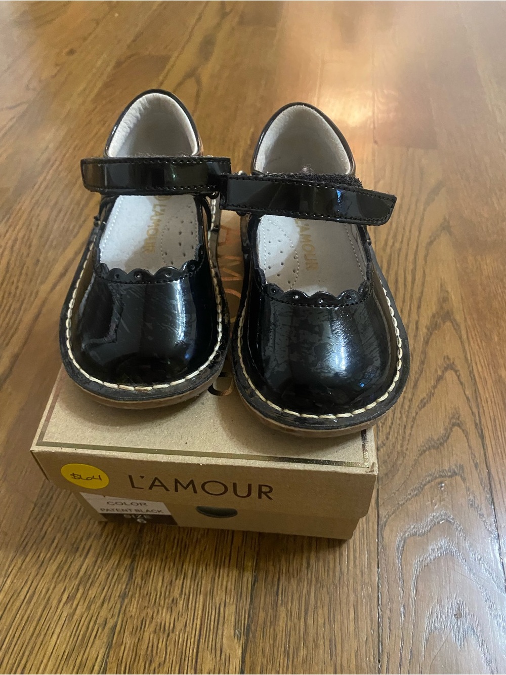 L'Amour Girls Black Patent Mary Jane Hook-and-Loop Shoes